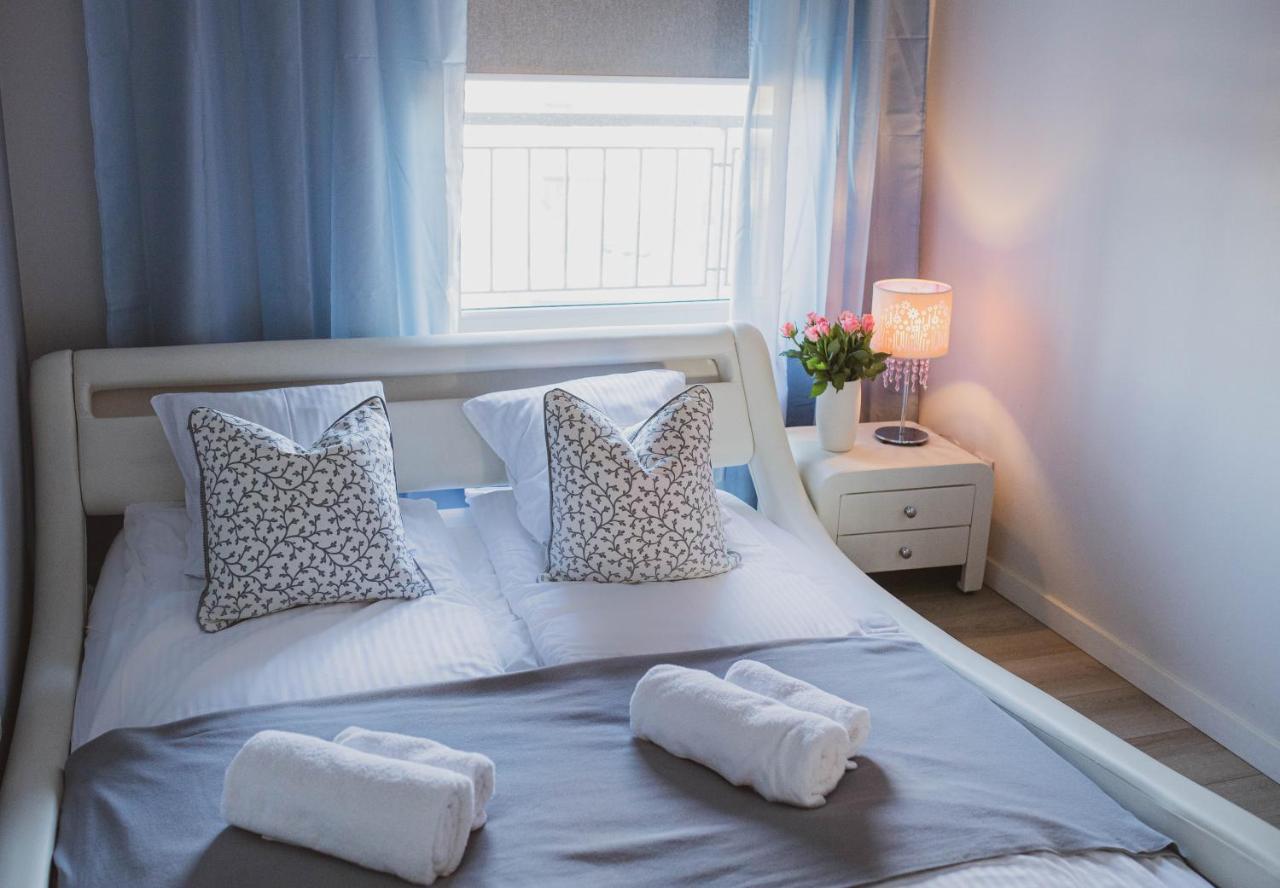 Sandland - - Apartment